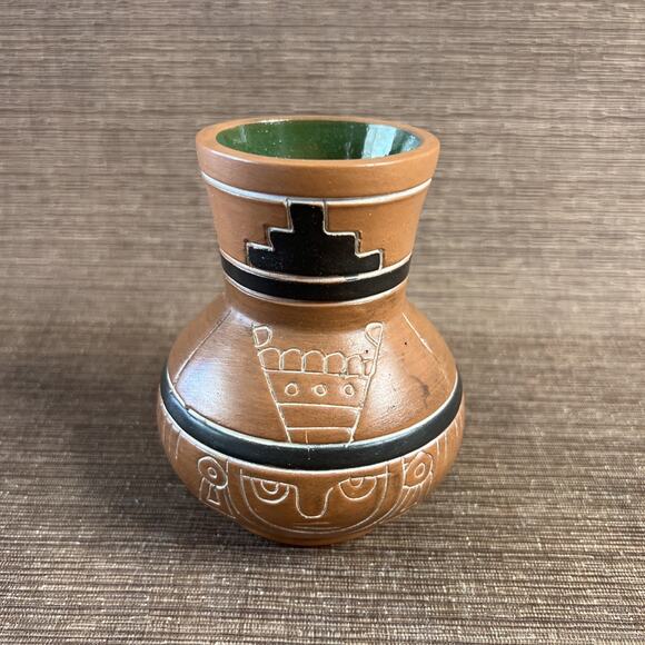Leopoldo de Mexico Vase-Aztec Face Design-5in Art Pottery-Signed Vintage Ceramic - Picture 5 of 7